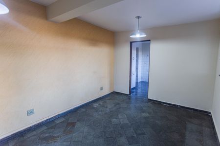 Sala de casa para alugar com 3 quartos, 120m² em São Cristóvão, Belo Horizonte