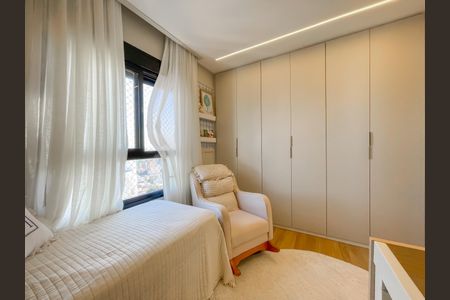 Apartamento à venda com 78m², 2 quartos e 2 vagasSuíte 2