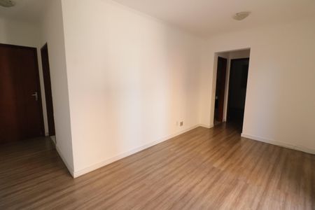 Sala de apartamento para alugar com 2 quartos, 62m² em Jaguaribe, Osasco