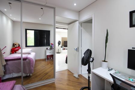 Apartamento à venda com 115m², 3 quartos e 3 vagasSuíte 2