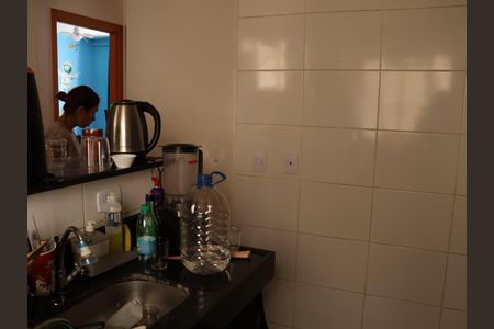 Cozinha de apartamento para alugar com 2 quartos, 60m² em Residencial Itamaracá, Goiânia