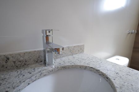 Apartamento à venda com 54m², 2 quartos e 2 vagas Apartamento à venda com 54m², 2 quartos e 2 vagasBanheiro
