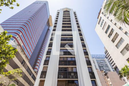 Apartamento à venda com 44m², 1 quarto e 1 vaga Apartamento à venda com 44m², 1 quarto e 1 vagaFachada