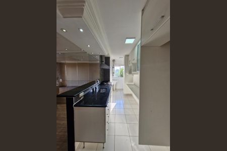 Apartamento à venda com 71m², 3 quartos e 1 vagaFoto 01