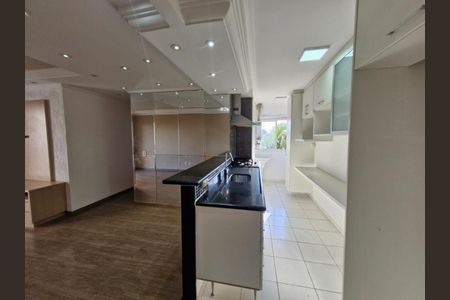 Apartamento à venda com 71m², 3 quartos e 1 vagaFoto 01