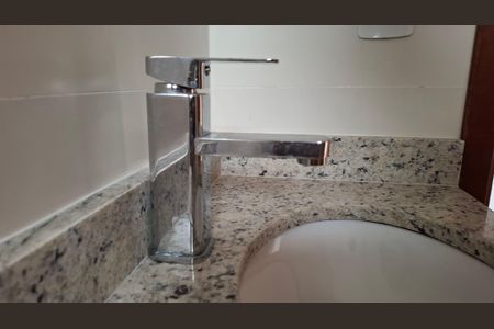 Apartamento à venda com 54m², 2 quartos e 2 vagasBanheiro Social