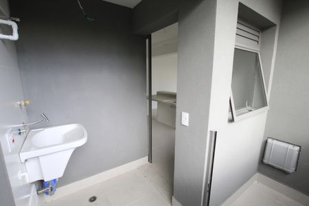 Apartamento à venda com 113m², 2 quartos e 1 vagaÁrea de Serviço
