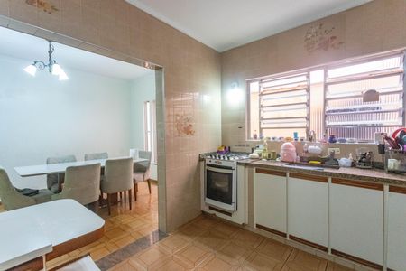 Casa à venda com 186m², 3 quartos e 2 vagasCozinha 