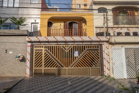 Casa à venda com 186m², 3 quartos e 2 vagasFachada + placa 