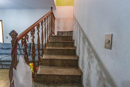 Escada  de casa à venda com 3 quartos, 186m² em Jardim Montreal, São Bernardo do Campo