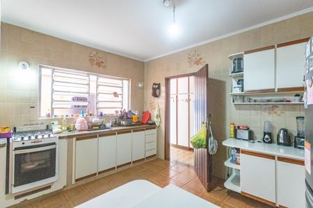 Casa à venda com 186m², 3 quartos e 2 vagasCozinha 