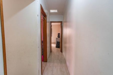 Casa à venda com 186m², 3 quartos e 2 vagasCorredor 