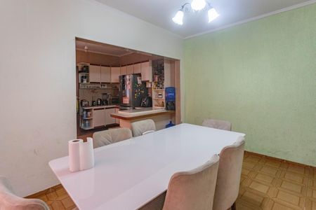 Casa à venda com 186m², 3 quartos e 2 vagasSala de jantar 