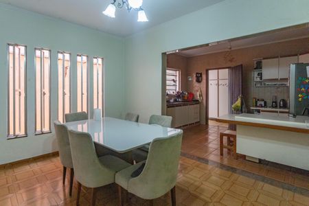 Casa à venda com 186m², 3 quartos e 2 vagasSala de jantar 