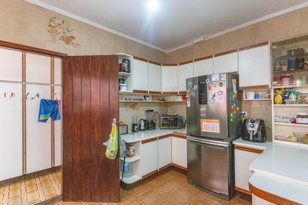 Casa à venda com 186m², 3 quartos e 2 vagasCozinha 