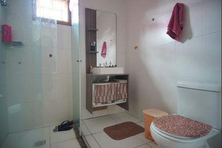 Casa para alugar com 70m², 5 quartos e 3 vagasBanheiro