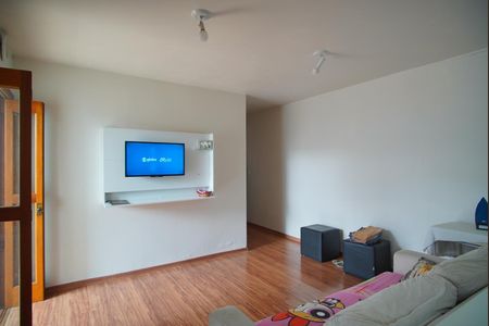 Casa para alugar com 70m², 5 quartos e 3 vagasSala