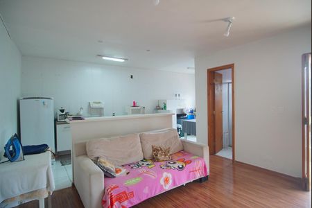 Casa para alugar com 70m², 5 quartos e 3 vagasSala