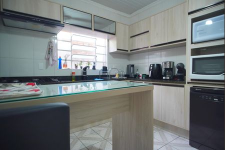 Casa para alugar com 70m², 5 quartos e 3 vagasCozinha