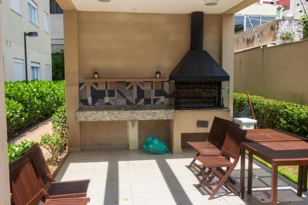 Apartamento para alugar com 35m², 2 quartos e sem vagaÁrea comum - Churrasqueira