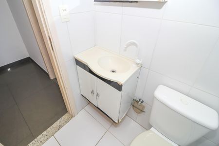 Apartamento para alugar com 45m², 2 quartos e sem vagaBanheiro