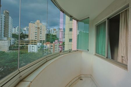 Apartamento à venda com 4 quartos, 130m² em Buritis, Belo Horizonte