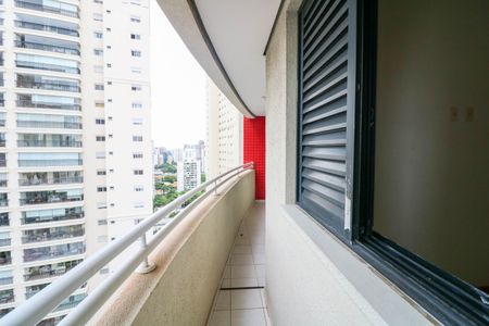 Studio à venda com 38m², 1 quarto e 1 vaga Studio à venda com 38m², 1 quarto e 1 vagaVaranda