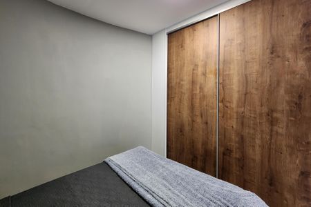 Quarto  de kitnet/studio para alugar com 1 quarto, 31m² em Santo Cristo, Rio de Janeiro