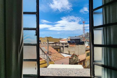 Vista de kitnet/studio para alugar com 1 quarto, 31m² em Santo Cristo, Rio de Janeiro
