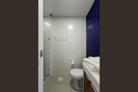 Banheiro  de kitnet/studio para alugar com 1 quarto, 31m² em Santo Cristo, Rio de Janeiro