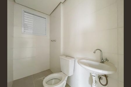Banheiro de apartamento à venda com 1 quarto, 43m² em Vila Yolanda, Osasco