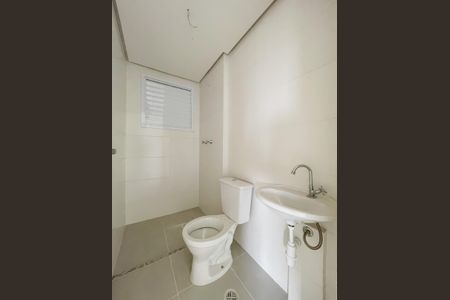 Banheiro de apartamento à venda com 1 quarto, 43m² em Vila Yolanda, Osasco