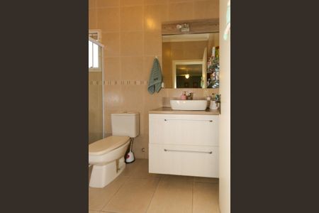 Casa à venda com 139m², 2 quartos e 1 vagaBanheiro 1