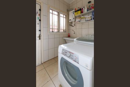 Casa à venda com 139m², 2 quartos e 1 vagaÁrea de Serviço