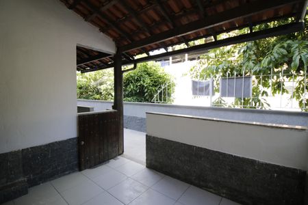 Casa à venda com 89m², 2 quartos e sem vagaVaranda