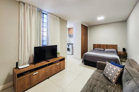 Sala  de kitnet/studio para alugar com 1 quarto, 31m² em Santo Cristo, Rio de Janeiro