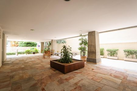 Apartamento à venda com 124m², 3 quartos e 2 vagasEntrada