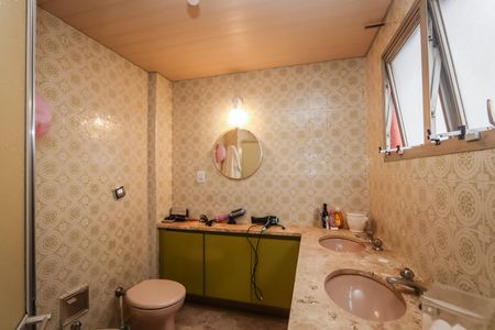 Apartamento à venda com 124m², 3 quartos e 2 vagasBanheiro da Suite