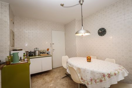 Apartamento à venda com 124m², 3 quartos e 2 vagasCozinha