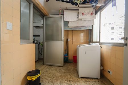 Apartamento à venda com 124m², 3 quartos e 2 vagasÁrea de Serviço