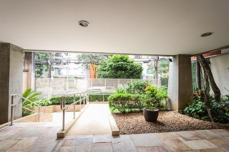 Apartamento à venda com 124m², 3 quartos e 2 vagasEntrada