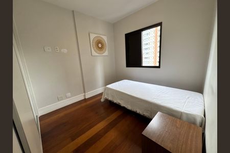 Apartamento à venda com 132m², 3 quartos e 3 vagasQuarto 3