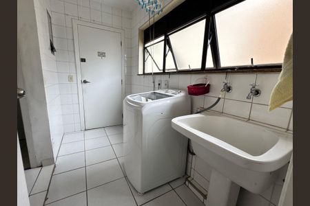 Apartamento à venda com 132m², 3 quartos e 3 vagasÁrea de Serviço
