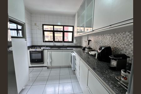 Apartamento à venda com 132m², 3 quartos e 3 vagasCozinha