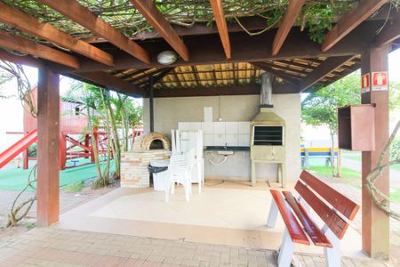 Apartamento para alugar com 48m², 2 quartos e 1 vaga Apartamento para alugar com 48m², 2 quartos e 1 vagaÁrea comum - Churrasqueira