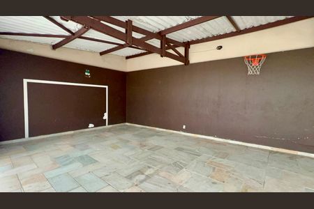 Apartamento para alugar com 87m², 2 quartos e sem vagaQuadra