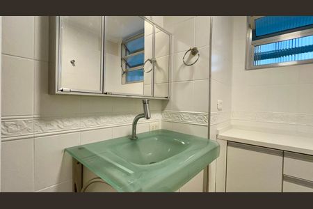 Apartamento para alugar com 87m², 2 quartos e sem vagaBanheiro