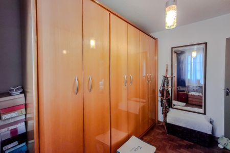 Apartamento à venda com 72m², 2 quartos e 2 vagasQuarto 2