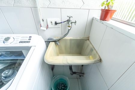 Apartamento à venda com 70m², 3 quartos e 1 vaga Apartamento à venda com 70m², 3 quartos e 1 vagaCozinha e Área de Serviço