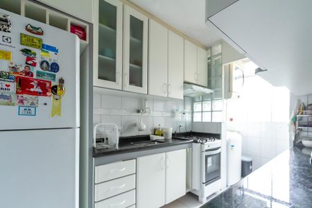Apartamento à venda com 70m², 3 quartos e 1 vaga Apartamento à venda com 70m², 3 quartos e 1 vagaCozinha e Área de Serviço